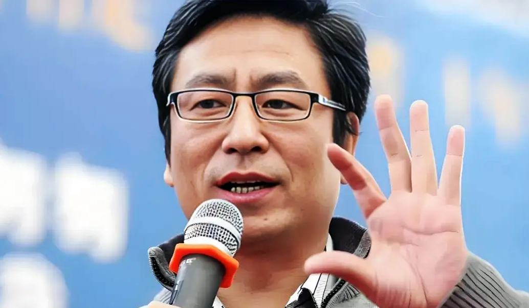 白岩松两问齐市养老院火灾：处罚何用？文件何存？